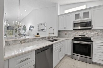 Building Photo - 5782 Brook Bound Ln