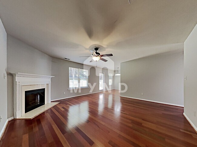 Building Photo - 3088 Rosewalk Dr