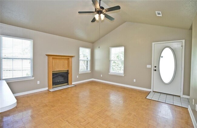 Building Photo - 2914 Levi Ln