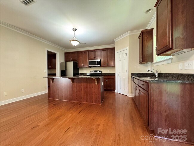 Foto del edificio - 6532 Fieldstone Manor Dr