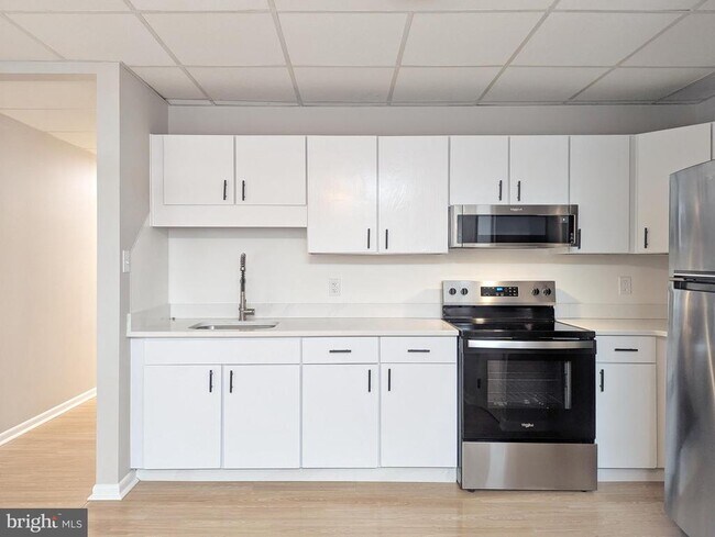 Foto del edificio - 110 N Main St