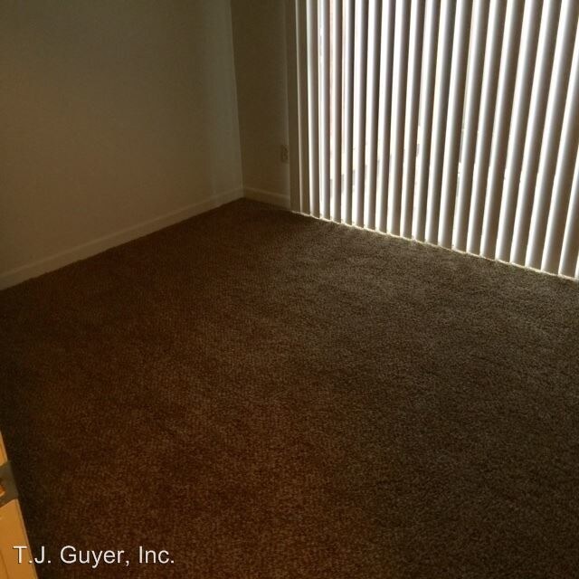 1416 W Main St, Centralia, WA 98531 Condo for Rent in Centralia, WA