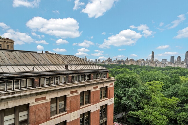 Building Photo - 25 Central Prk W