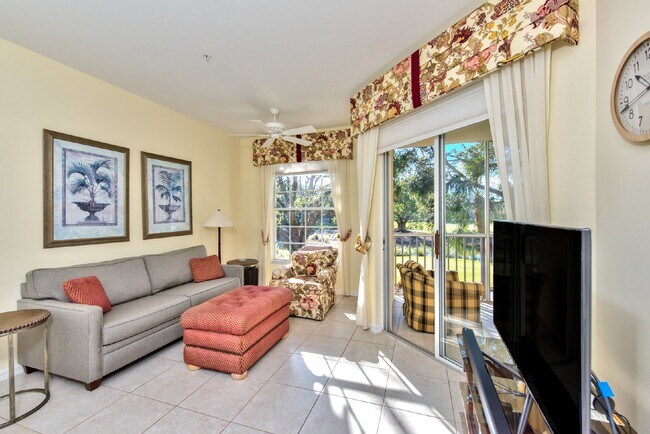 Building Photo - COACH HOME AT PELICAN BAY