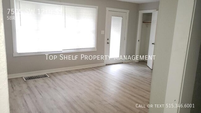 Foto del edificio - 7505 SW 12th St