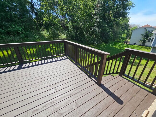 Deck *Fresh Paint - 15951 Hyland Pointe Ct