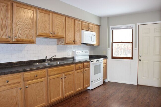 Foto del edificio - South Minneapolis Main Level Duplex, Dedic...