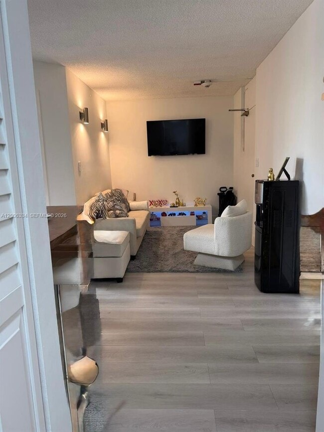 Foto del edificio - 5055 NW 7th St