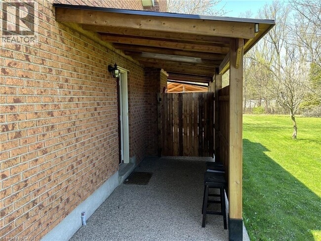 Photo du bâtiment - 461 S Pelham Rd