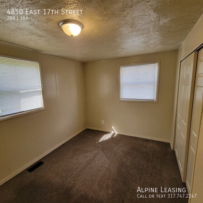 Foto del edificio - 4850 E 17th St