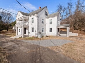 Building Photo - 945 S Main St
