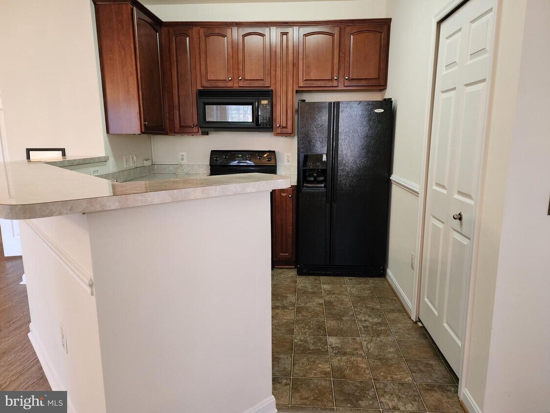 15614 Everglade Ln Unit 205, Bowie, MD 20716 Room for Rent in Bowie