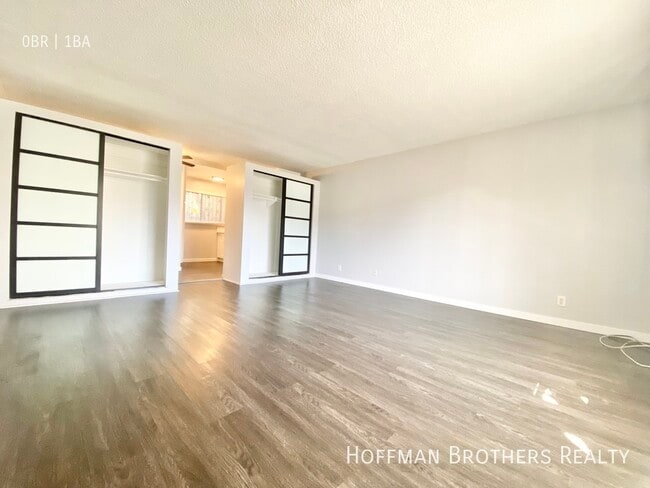 Building Photo - 2028 Pennsylvania Ave