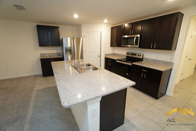 Foto del edificio - 640 SE 65th Terrace