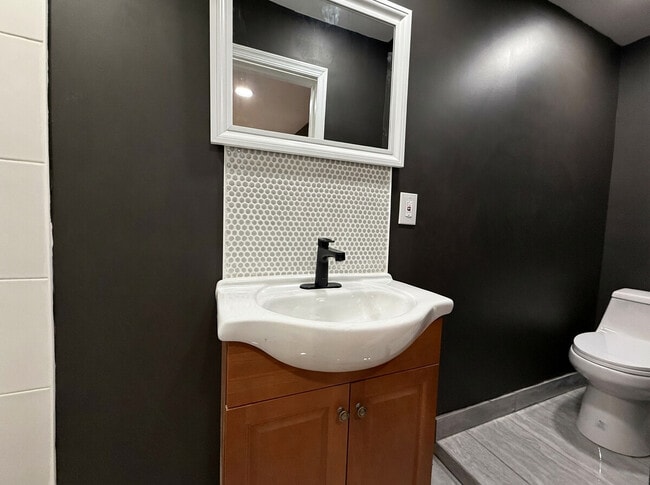 Foto del edificio - 347 Kerlin St