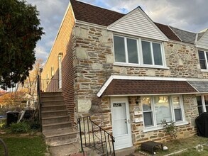 Building Photo - 9358 Hoff St