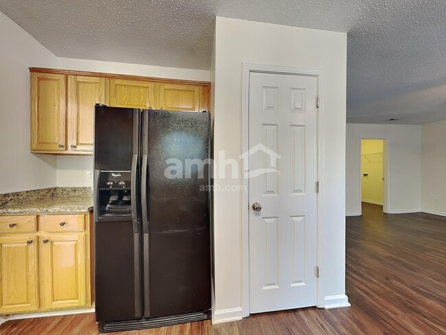 Foto del edificio - 139 Julian Pond Ln