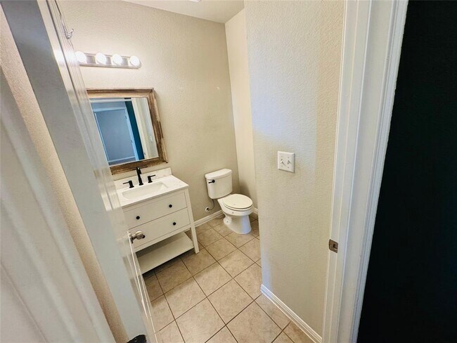 Foto del edificio - 718 Nautical Lp