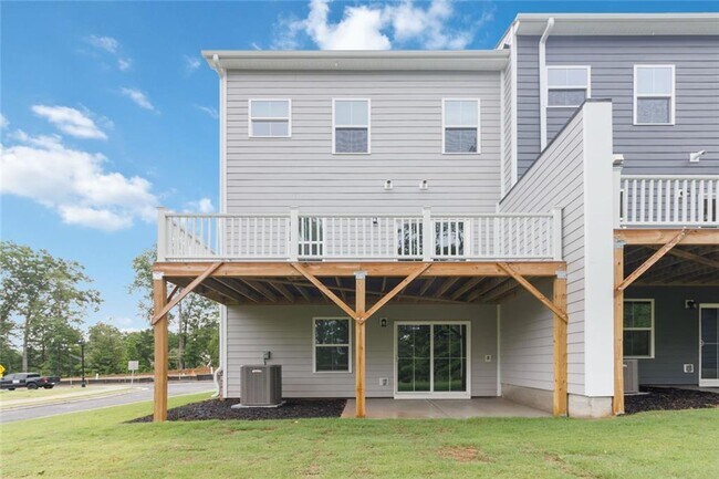 Foto del edificio - 856 Woods Chapel Rd