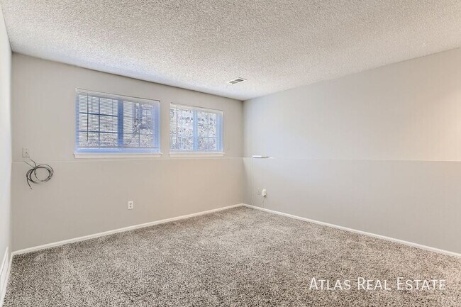 Building Photo - 3586 S Ouray St