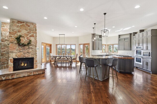 Foto del edificio - 10481 Bluff Rd