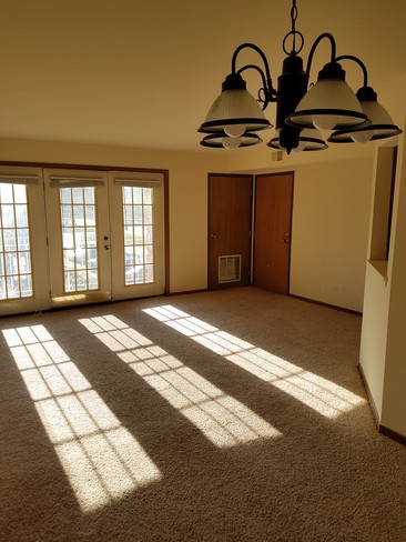 Living Room - 4180 Williamsburg Ct