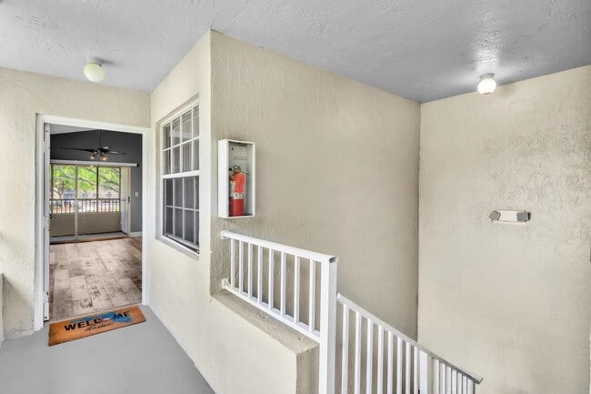 Building Photo - 2890 N Oakland Forest Dr