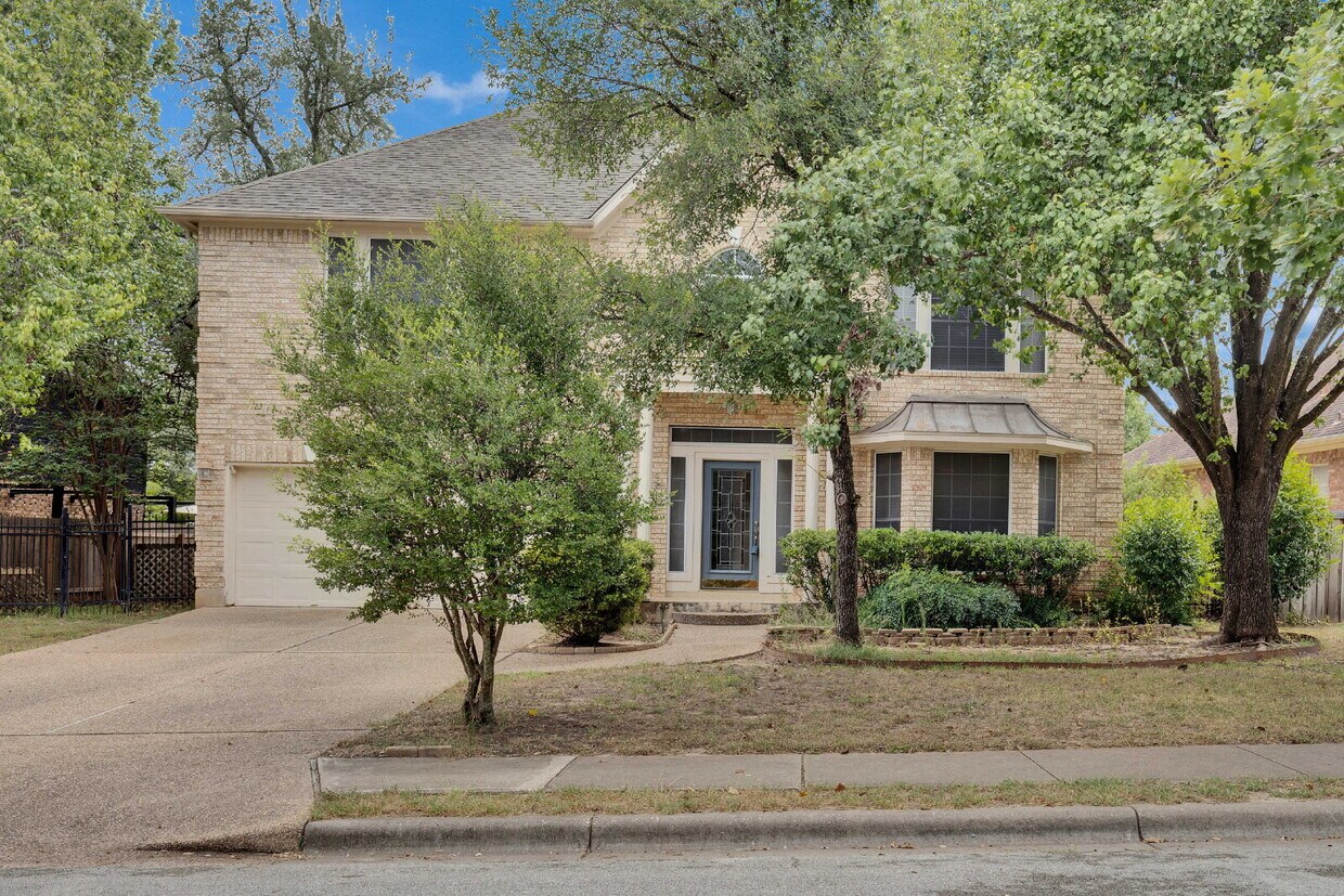 Foto principal - Charming Home in the Coveted River Place Community 5407 Merrywing Circle, Austin, TX 78730