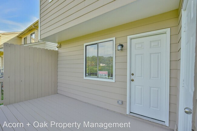 Building Photo - 3 br, 1.5 bath House - 1000 Fargo St Unit F2