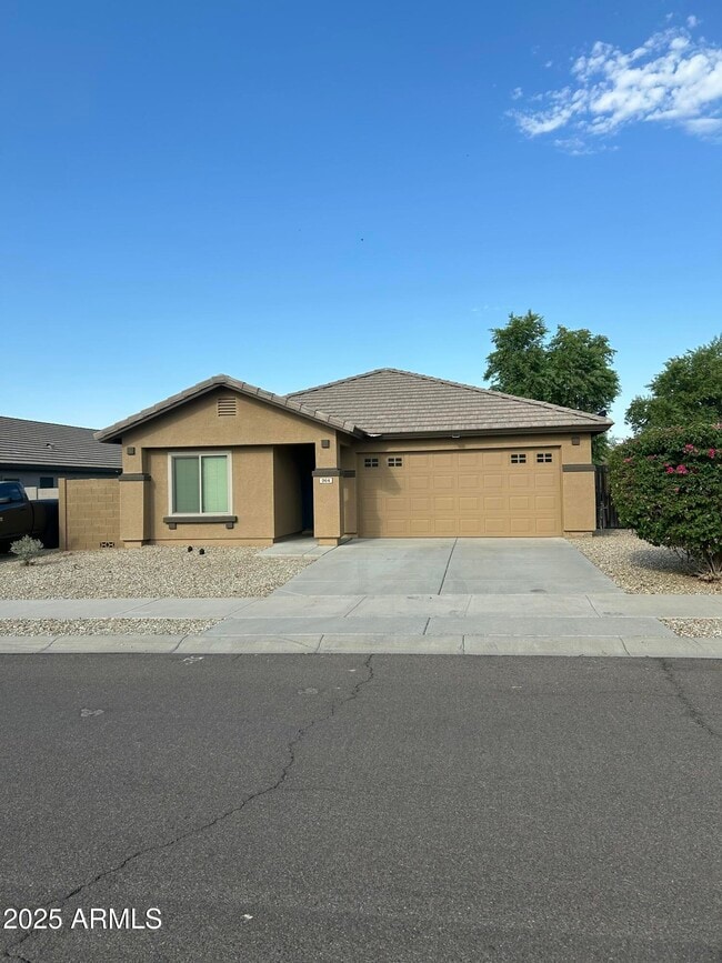 Building Photo - 964 S 166th Ave