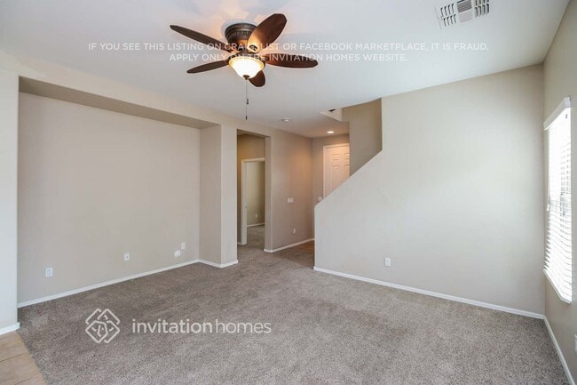 Foto del edificio - 5842 E Grove Ave