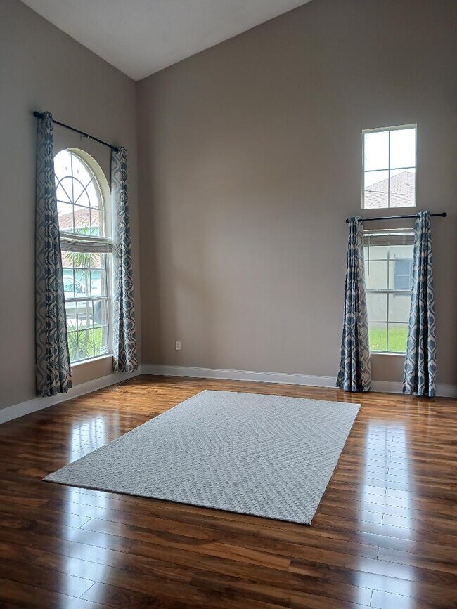 Foto del edificio - 2012 Fern Ridge Ct