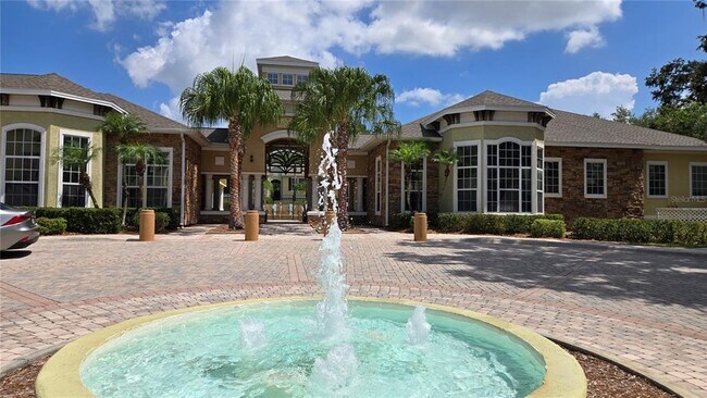 Foto del edificio - 10021 Courtney Palms Blvd