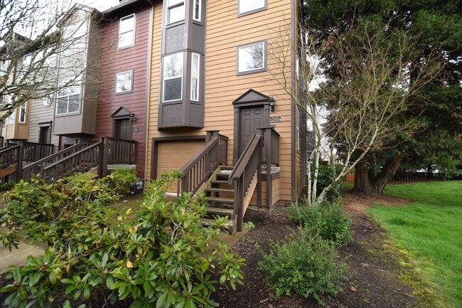 Photo - 232 NE 76th Ave House