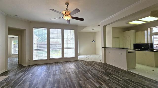 Foto del edificio - 9611 Cliffside Dr