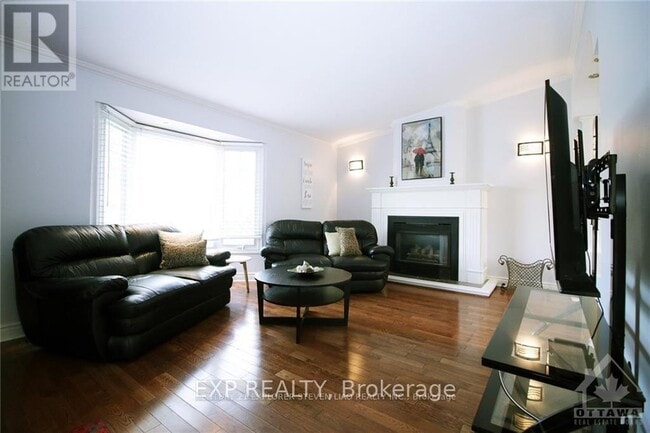 Building Photo - 74 Seabrooke Dr