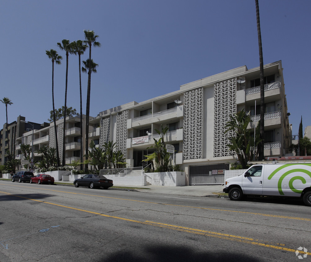 Building Photo - James Terrace Apartments