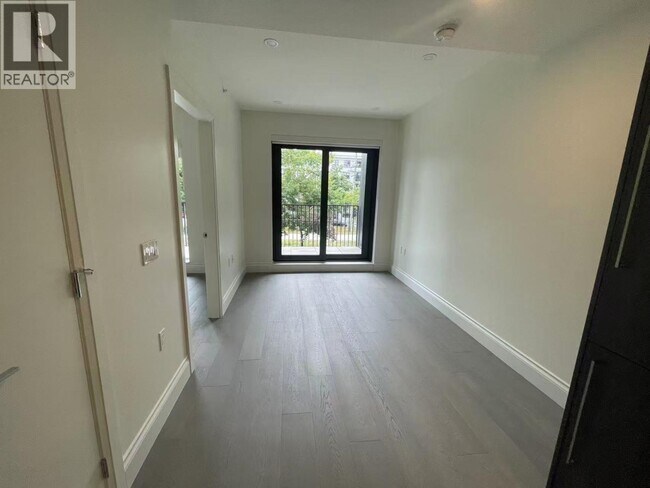 Building Photo - 2105 W 46th Ave