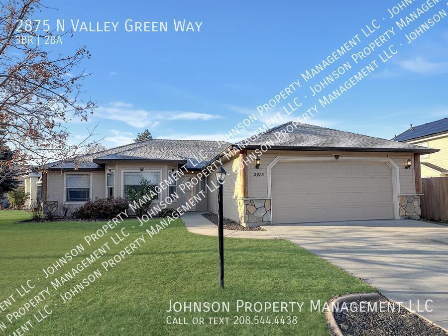 Primary Photo - Spacious 3-Bed Meridian Home with Bonus Ro...