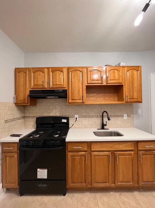 160 Ave C Unit A3 - 164 Avenue C