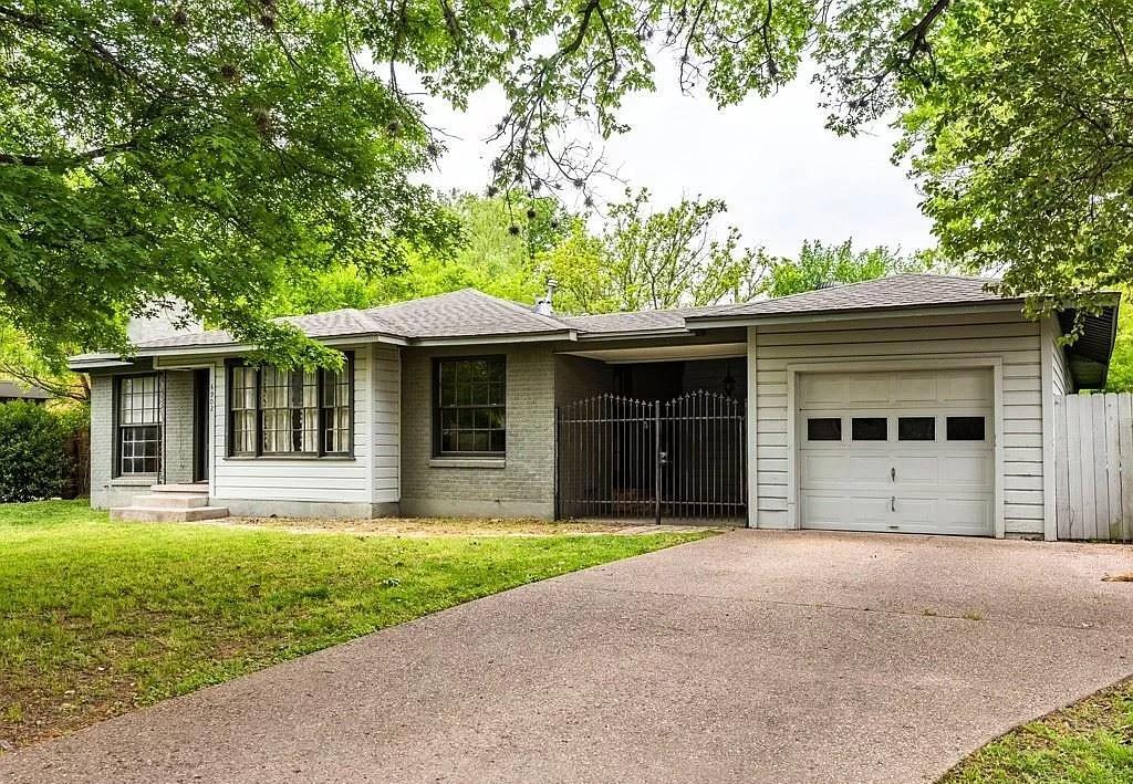 Foto principal - 4902 Valley Oak Dr