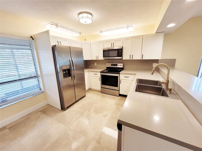 Foto del edificio - 8351 S Coral Cir