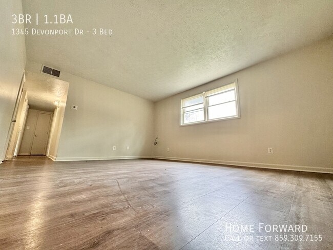 Building Photo - 1345 Devonport Dr