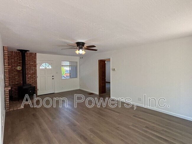 Foto del edificio - 3173 Ridge Ct