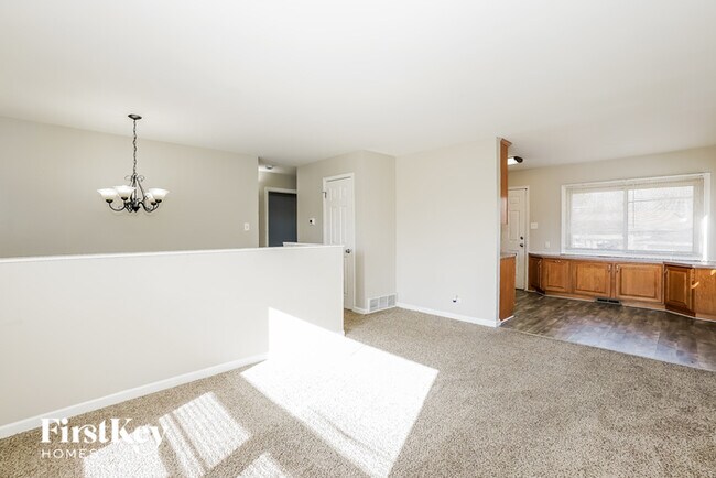 Building Photo - 151 Mulberry Dr