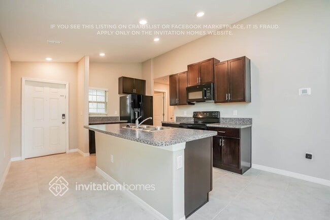Building Photo - 7257 King Crk Dr