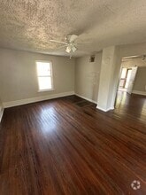 Building Photo - 1210 Tazewell Ave SE
