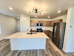 Building Photo - 19473 N Kershaw Ave