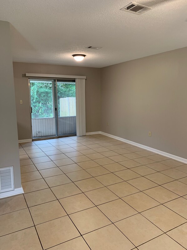 Building Photo - 939 Tanager Road