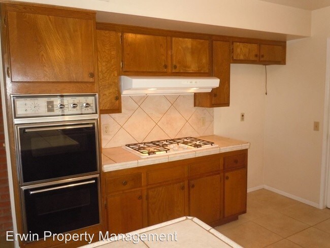 Foto del edificio - 3 br, 2 bath House - 827 McLain St.